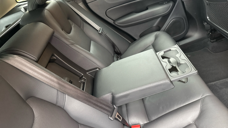 Volvo XC60 2.0 B5P Plus Dark 5dr AWD Geartronic Petrol Estate